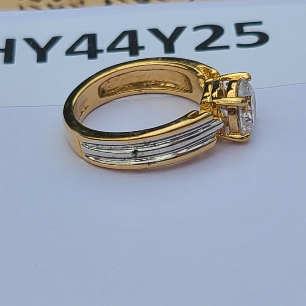 90's Style ladies gold ring size 7.5 - Picture 9 of 12
